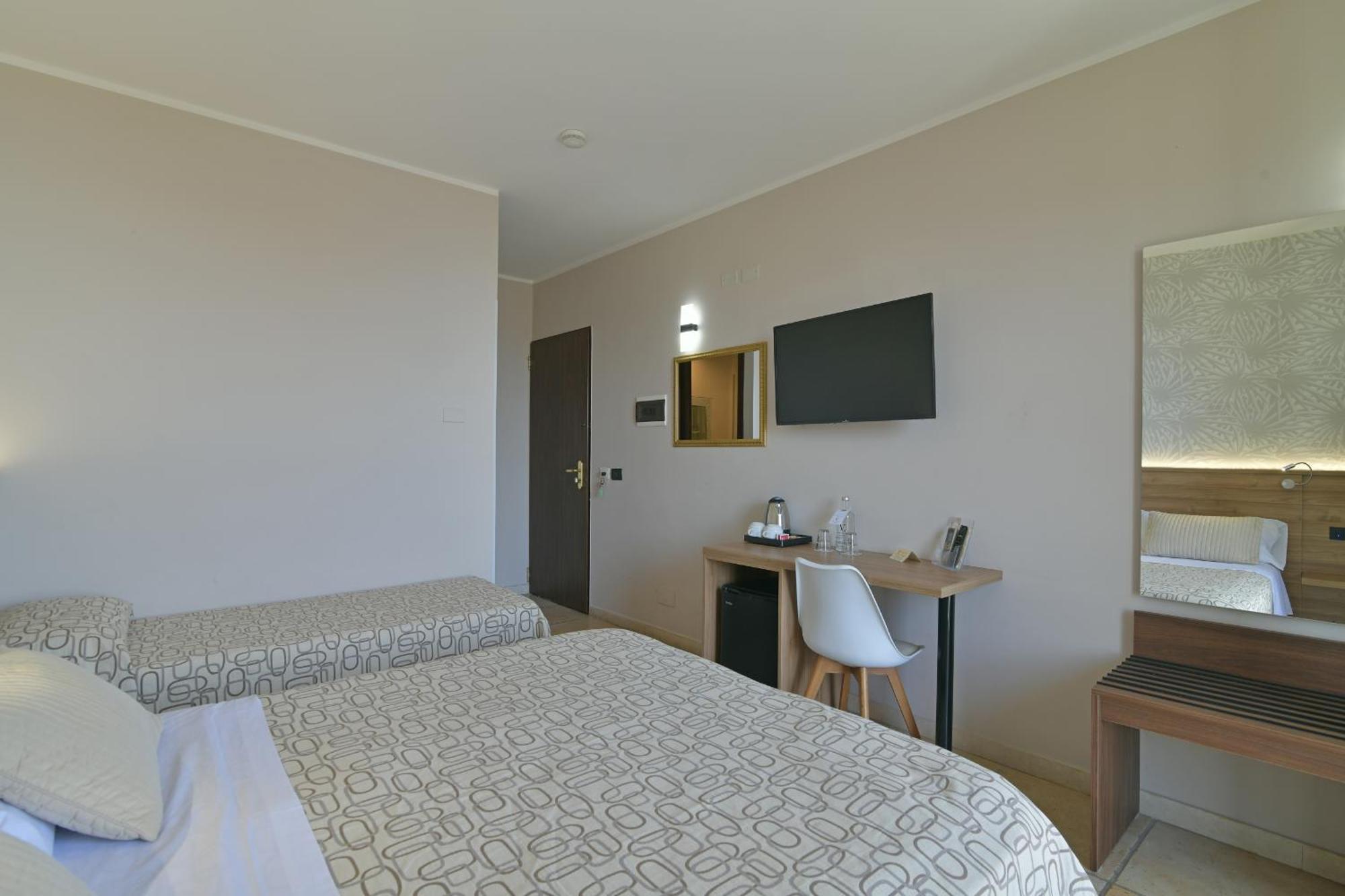Superior Double or Twin Room Sea View